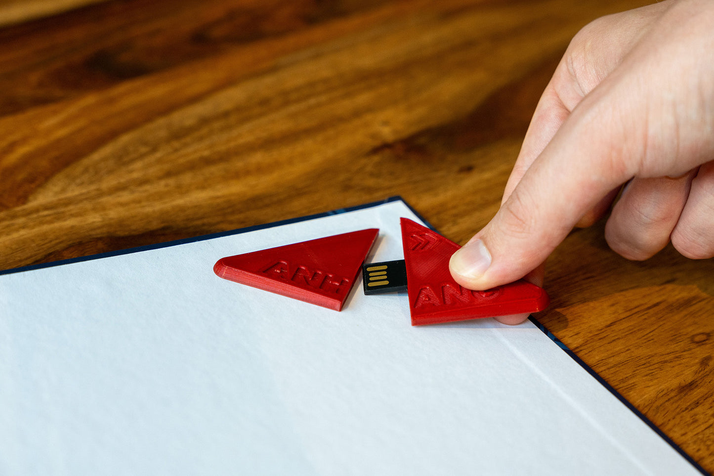 USB-Anhang – Der digitale Anhang für deine Bachelor-, Master- oder Doktorarbeit